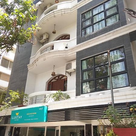 Luxtay Suites Bangalore Eksteriør billede