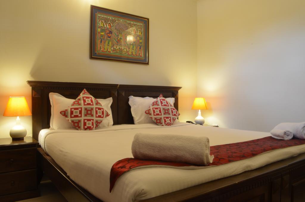 Luxtay Suites Bangalore Værelse billede