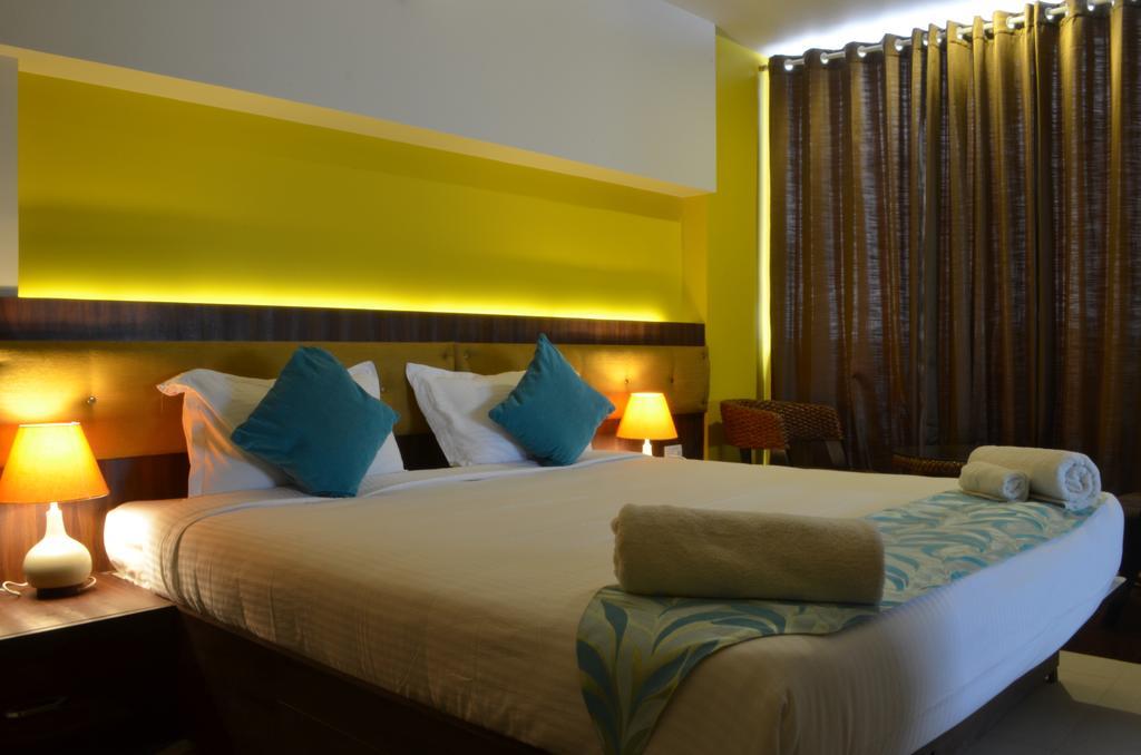 Luxtay Suites Bangalore Værelse billede